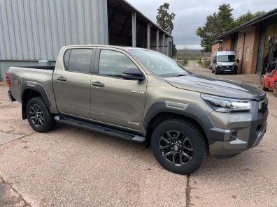 Toyota Hi-Lux Invincible X 2.8 Diesel