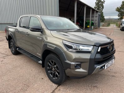 Toyota Hi-Lux Invincible X 2.8 Diesel