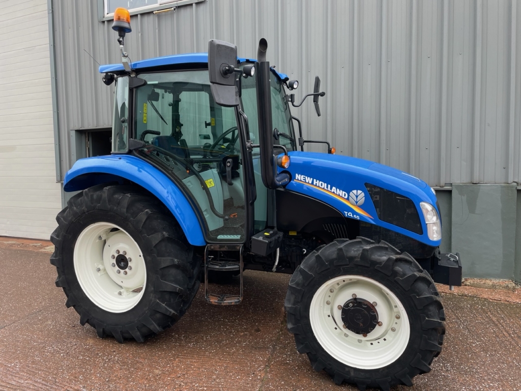 New Holland T4.65