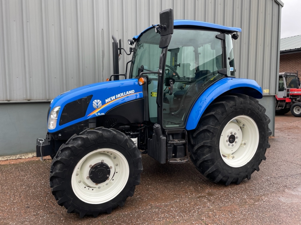 New Holland T4.65
