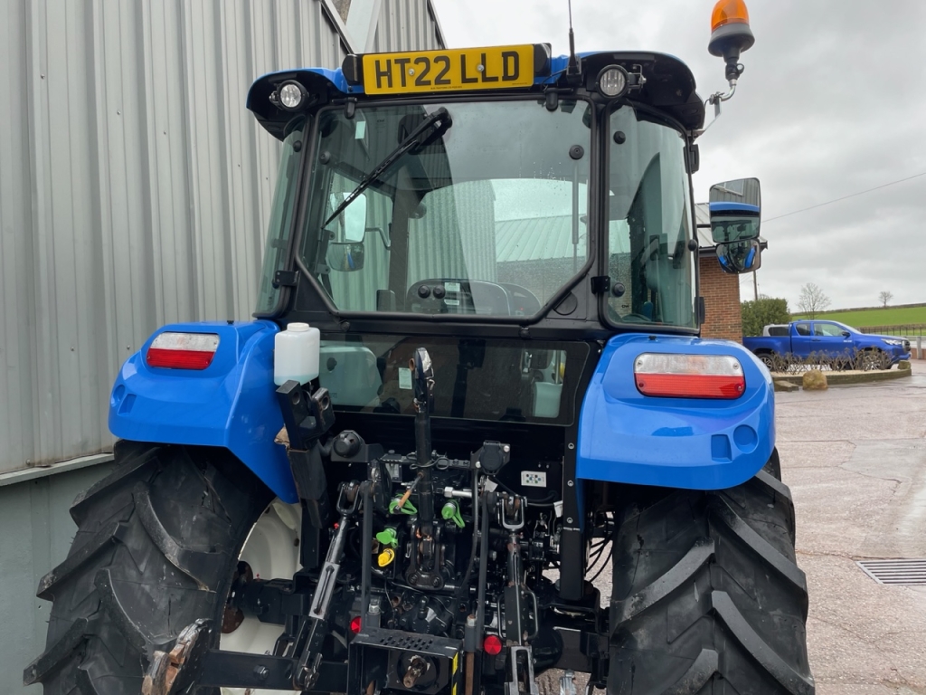New Holland T4.65