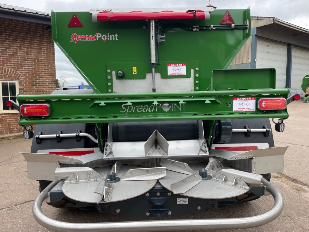 SpreadPoint SP-600 lime spreader