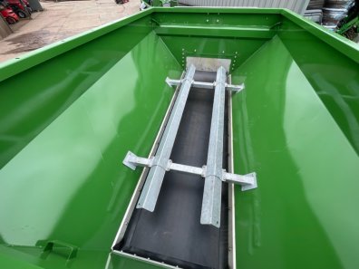 SpreadPoint SP-600 lime spreader