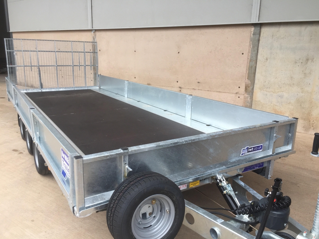 Ifor Williams TB5021 tilt bed trailer