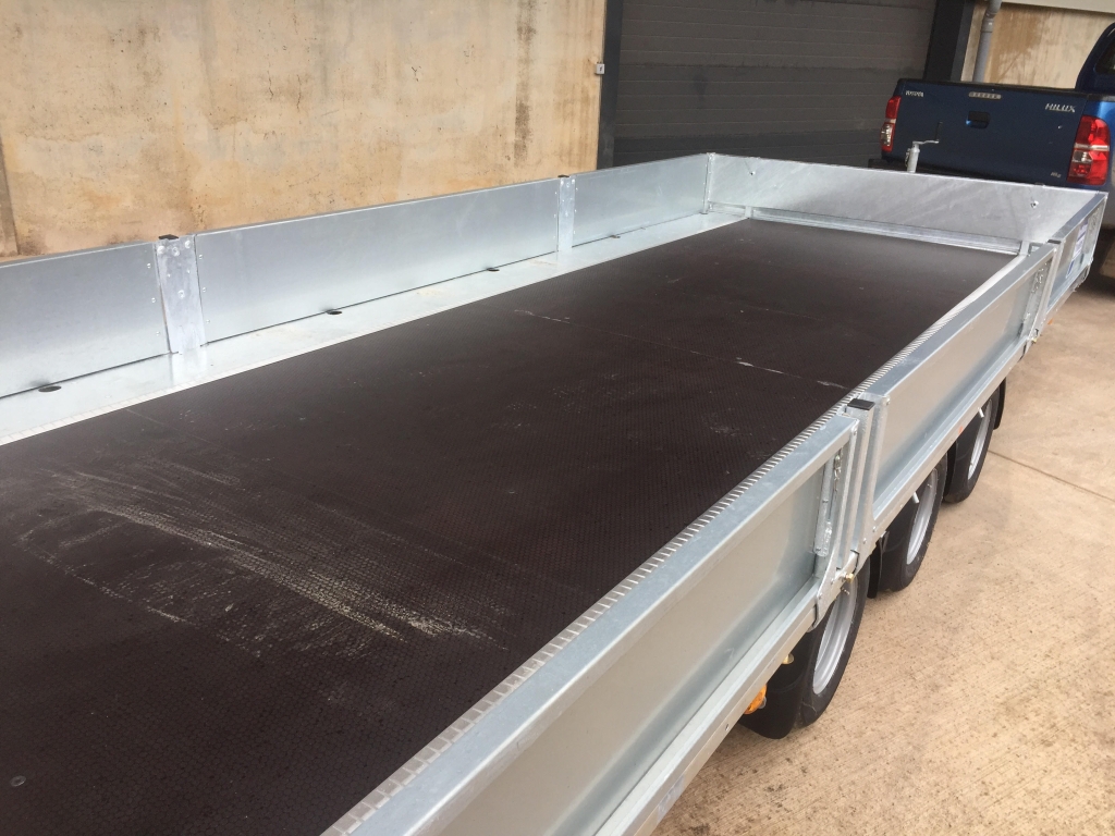 Ifor Williams TB5021 tilt bed trailer