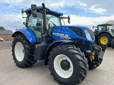 New Holland T7.210