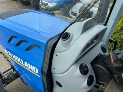 New Holland T7.210