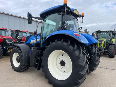 New Holland T7.210