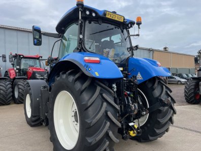 New Holland T7.210