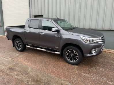 Toyota Hi-Lux Invincible 2.4 Diesel