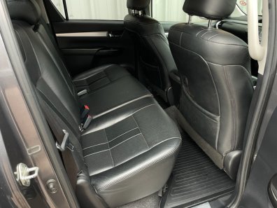 Toyota Hi-Lux Invincible 2.4 Diesel