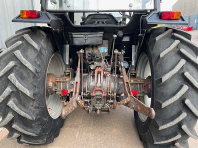Massey Ferguson 390