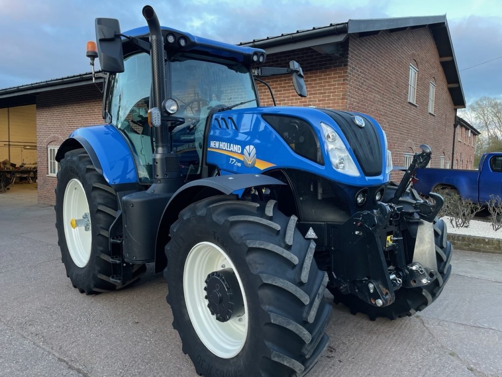 New Holland T7.245