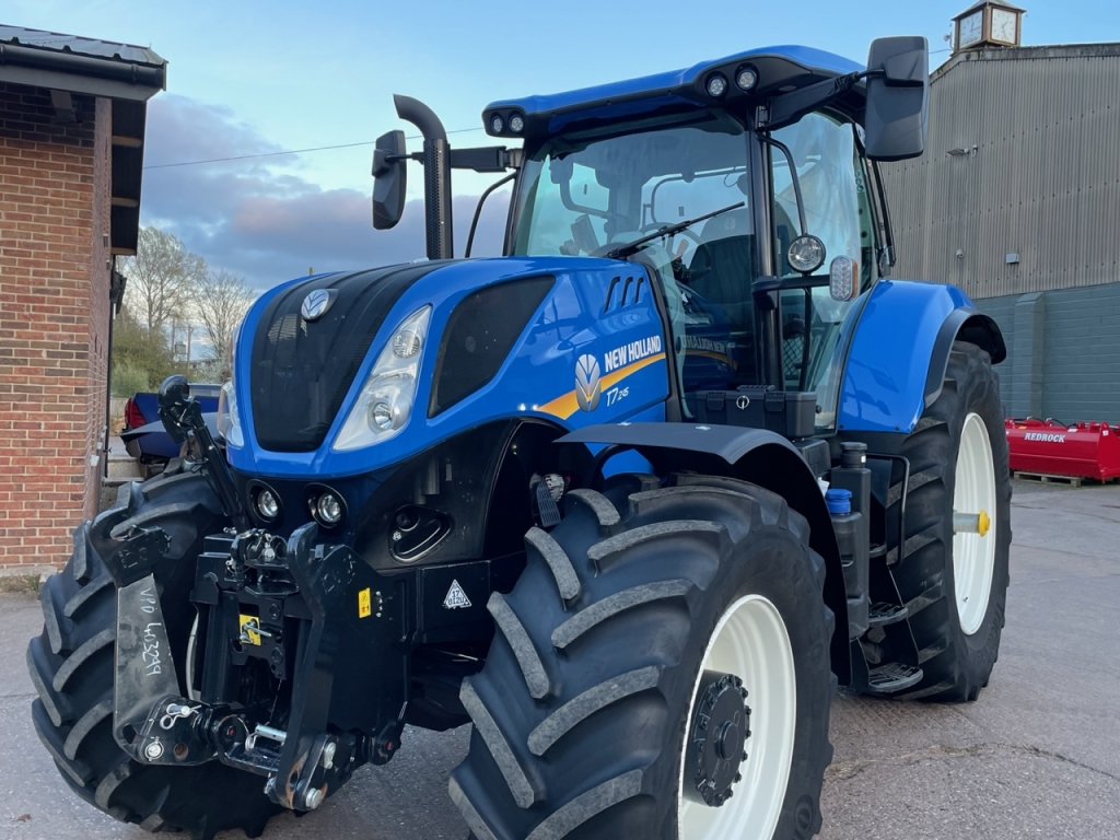 New Holland T7.245