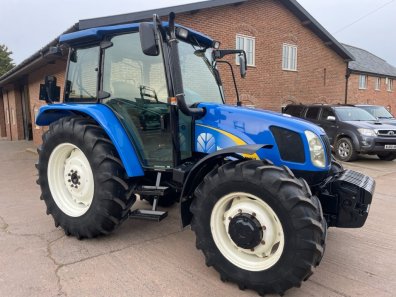 New Holland TLA 100