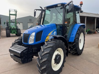 New Holland TLA 100