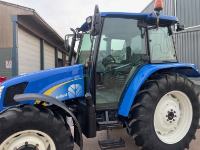 New Holland TLA 100