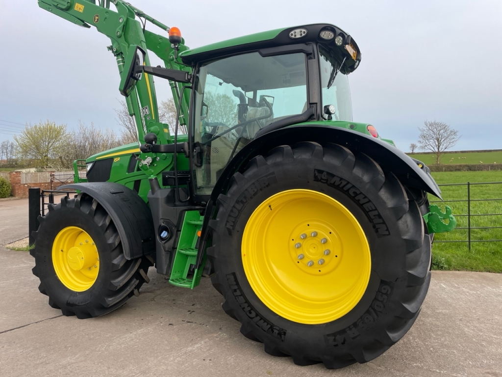 John Deere 6R 185