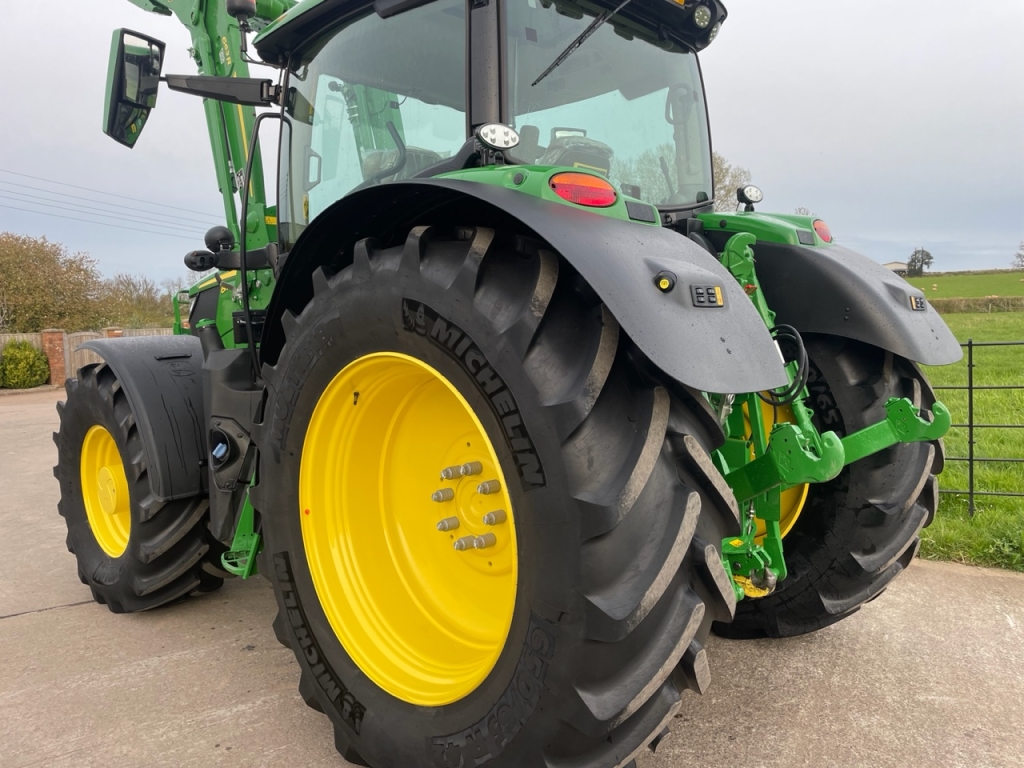 John Deere 6R 185