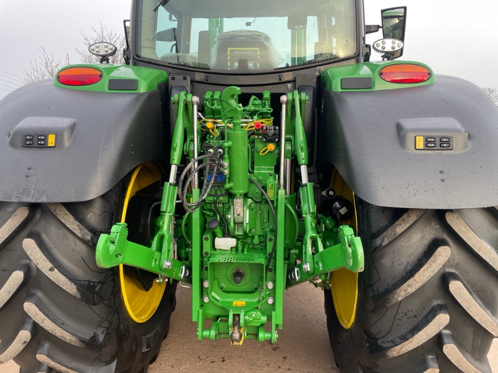 John Deere 6R 185