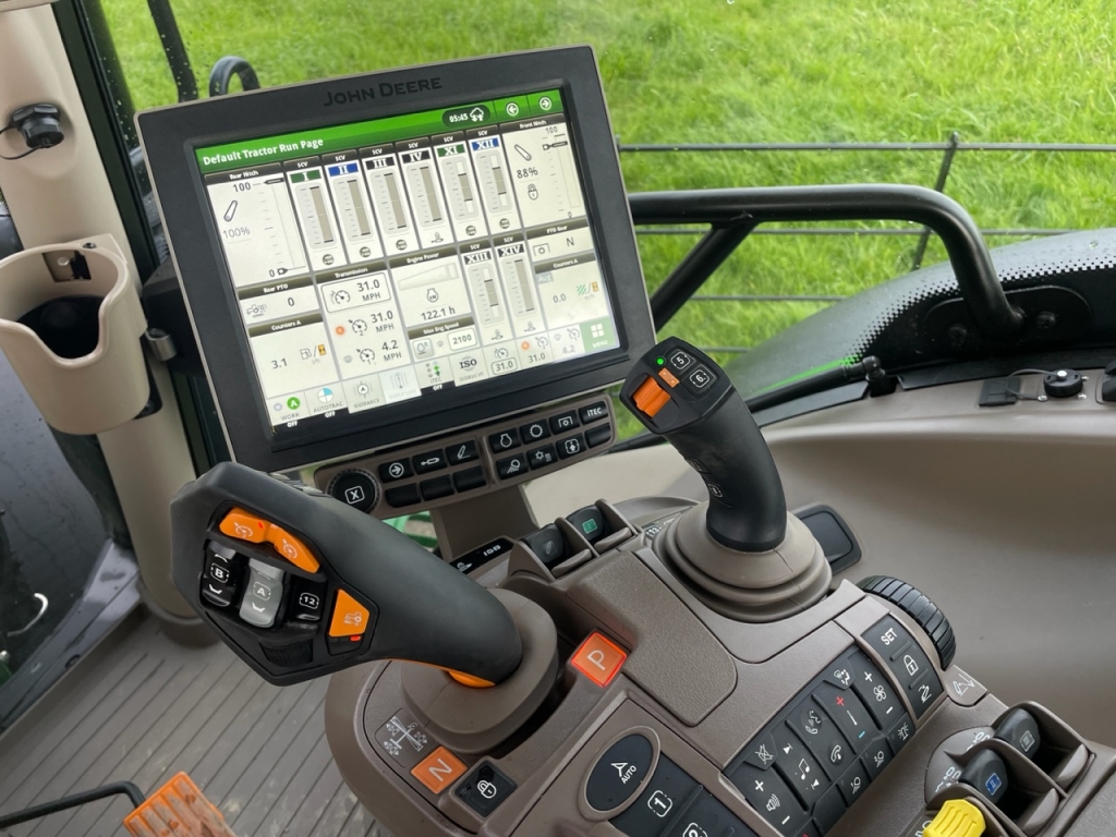 John Deere 6R 185