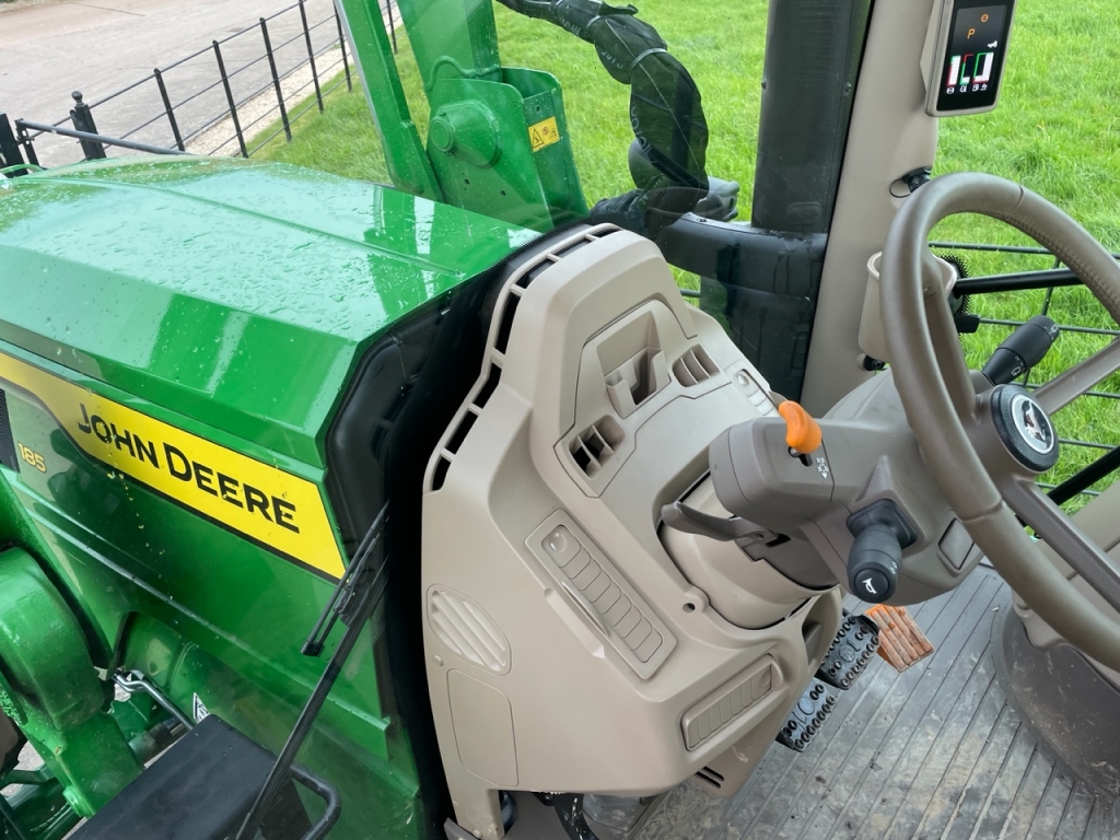 John Deere 6R 185