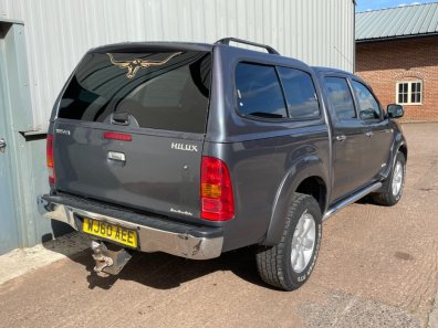 Toyota Hi-Lux Invincible