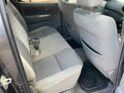 Toyota Hi-Lux Invincible