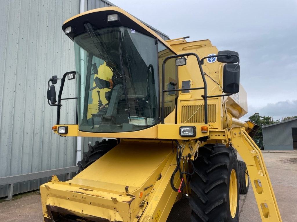 New Holland TX62