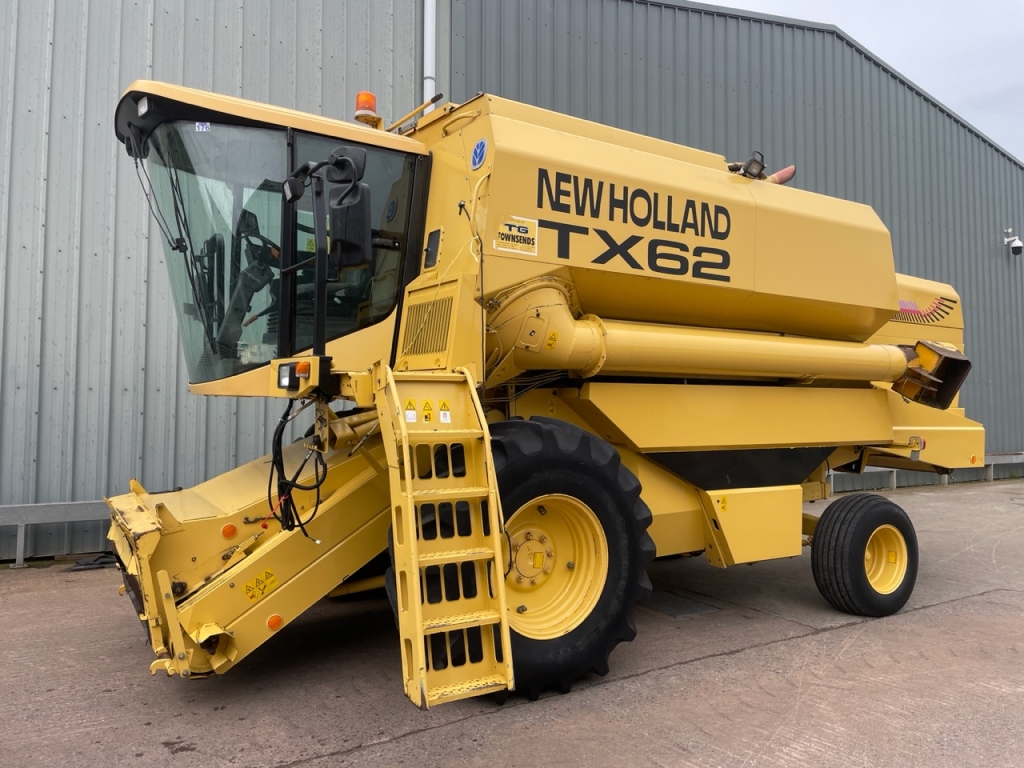 New Holland TX62