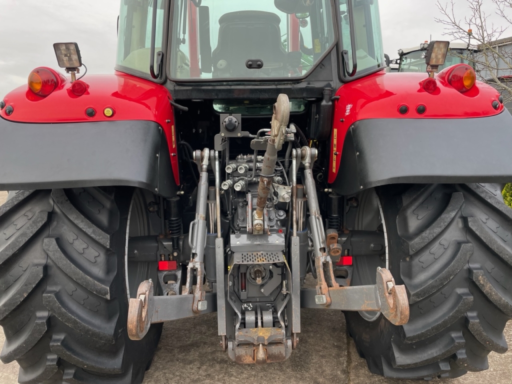 Massey Ferguson 5713 SL