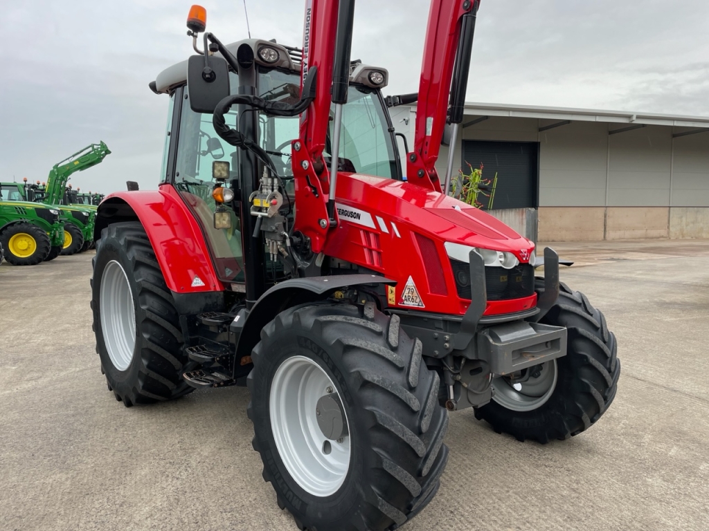 Massey Ferguson 5713 SL