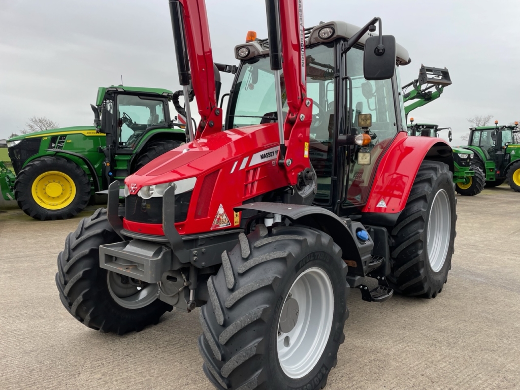 Massey Ferguson 5713 SL