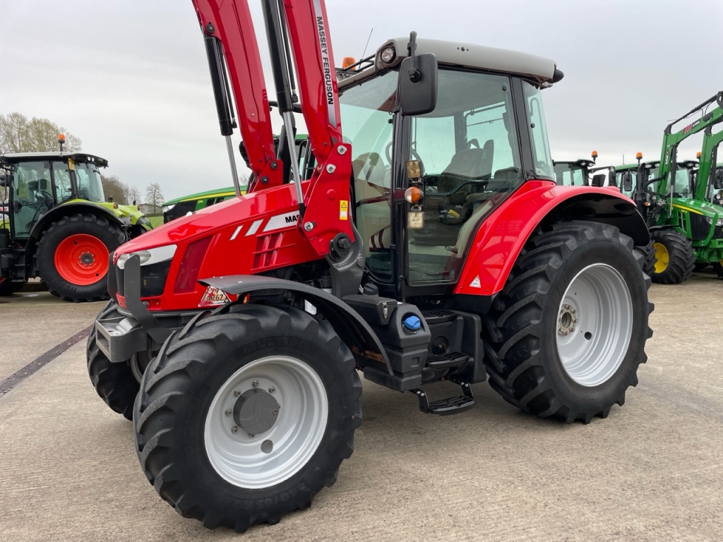 Massey Ferguson 5713 SL