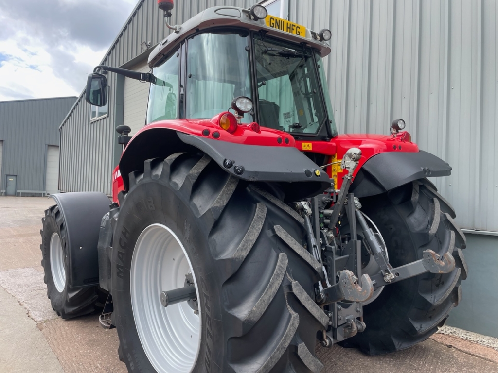 Massey Ferguson 7499
