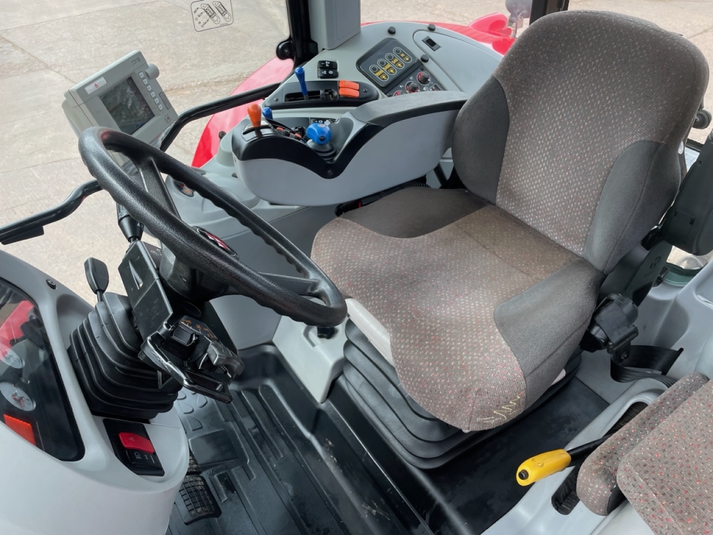 Massey Ferguson 7499