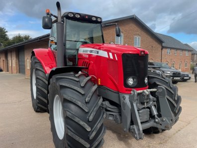 Massey Ferguson 7499