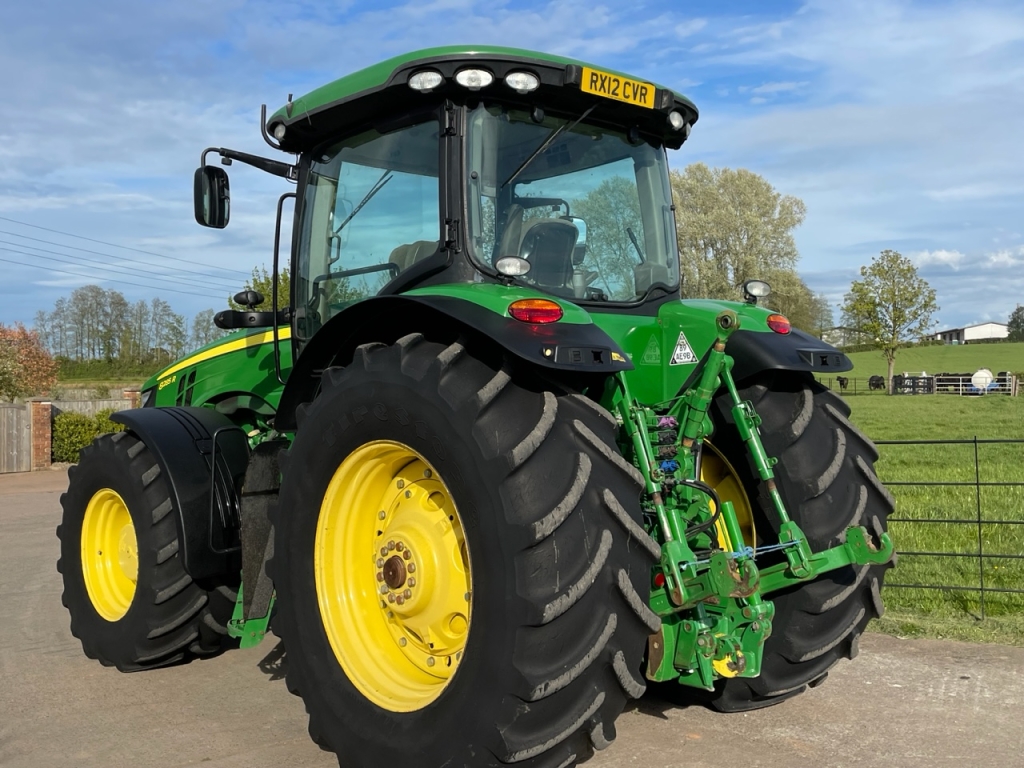 John Deere 8285R