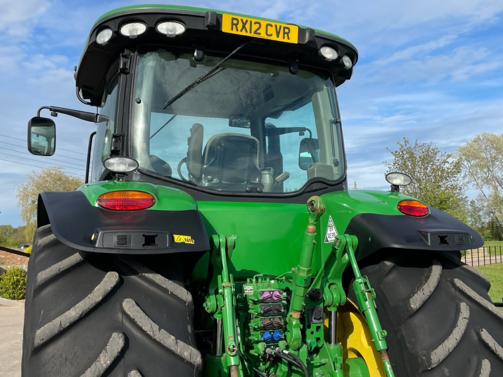 John Deere 8285R