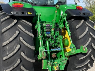 John Deere 8285R