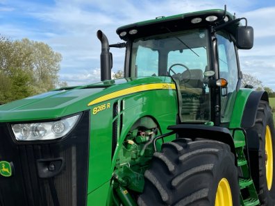 John Deere 8285R