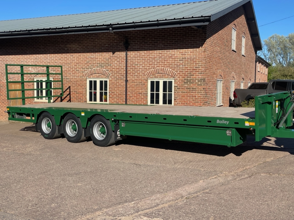 Bailey 20 Ton Flat Deck low loader 30ft long