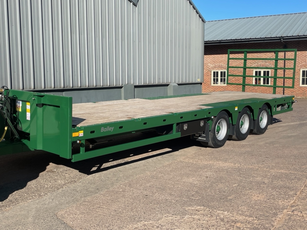 Bailey 20 Ton Flat Deck low loader 30ft long