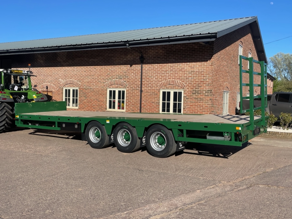 Bailey 20 Ton Flat Deck low loader 30ft long