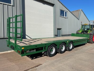 Bailey 20 Ton Flat Deck low loader 30ft long
