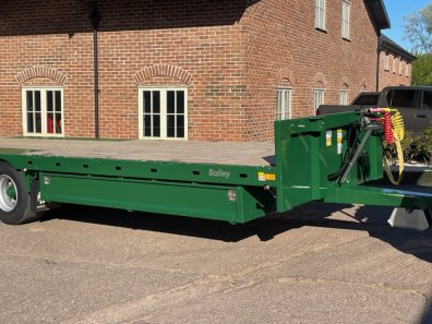 Bailey 20 Ton Flat Deck low loader 30ft long