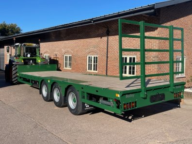 Bailey 20 Ton Flat Deck low loader 30ft long