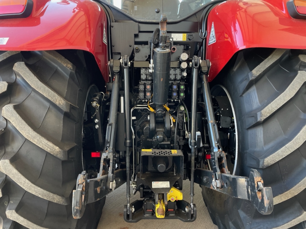 Case CVX 240