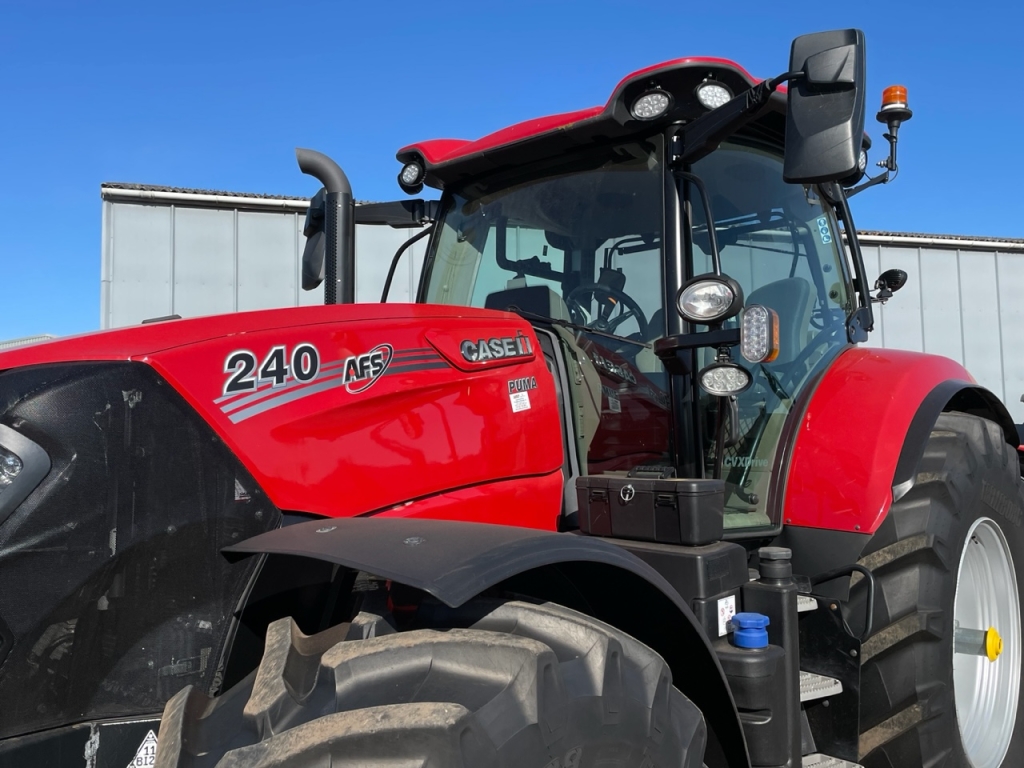 Case CVX 240