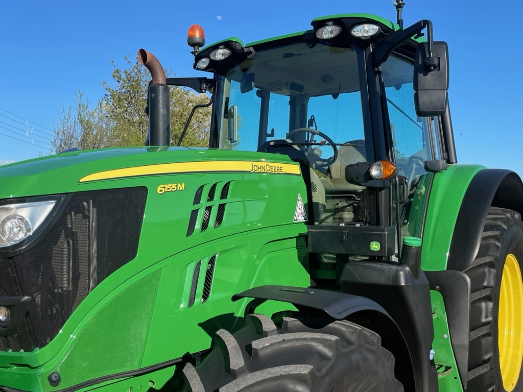 John Deere 6155M